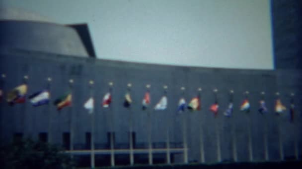 Здание штаб-квартиры международной организации ООН — стоковое видео