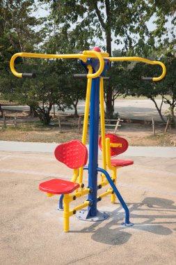 Parktaki oyun parkı.