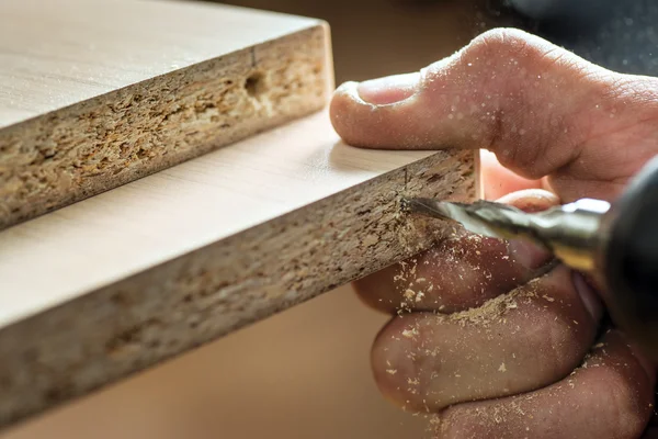 Master screwdriver tightening the screws closeup — Stock Photo, Image