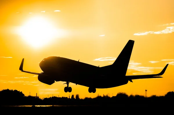 Boeing 737