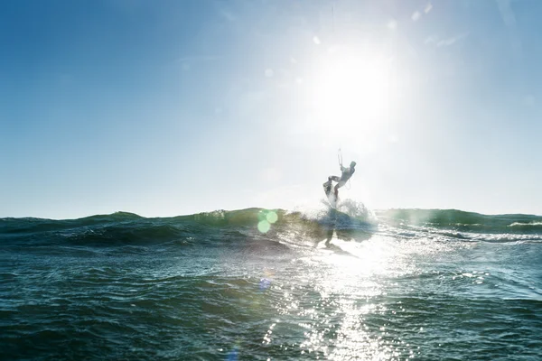 Surfare tar fart — Stockfoto