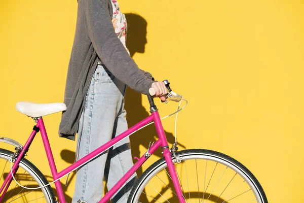 Unrecognizable Young Woman Walking Pink Retro Bike Front Colorful Yellow — Fotografia de Stock