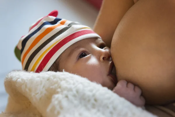 Baby verzorging — Stockfoto