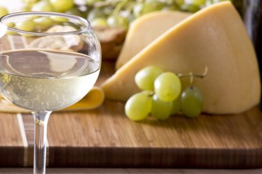 Peynir ve Şarap
