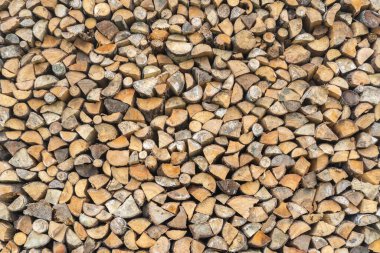 Yığınla kuru yakacak odunlarının arka planı