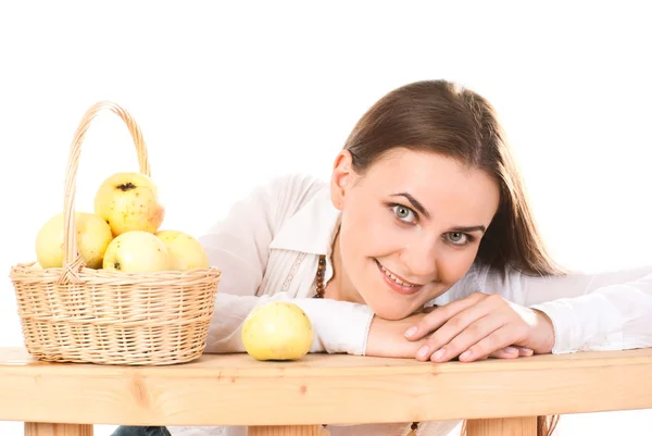 Mujer con manzanas . — Foto de Stock