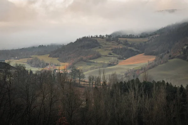 Las Típicas Colinas Campos Toscana Durante Una Fría Mañana Invierno —  Fotos de Stock