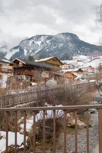 Hermosa Ciudad Nevada Dolomita Llamada Urtijei Ortisei —  Fotos de Stock