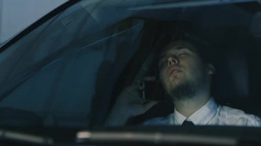 Araba, kötü haber, sorun Başlarken ciddi telefon dostum