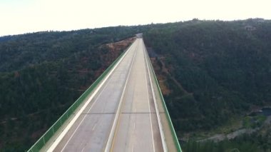 Bir köprü güzel bir arial görünümü