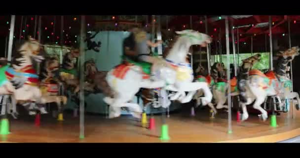 Loopable Shooting Historical Carousel Turns Central Park Nyc — Stock Video
