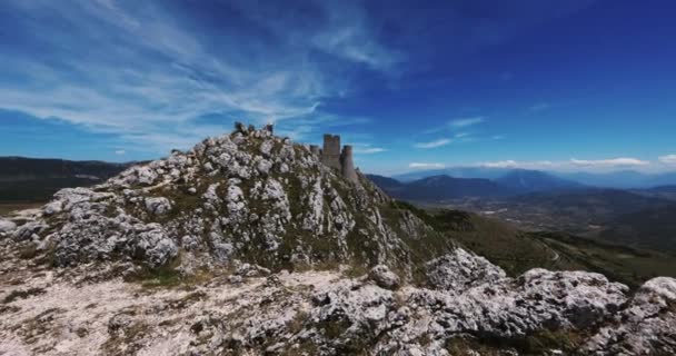 Sartén Horizontal Castillo Rocca Calascio Con Vista Panorámica Las Montañas — Vídeos de Stock