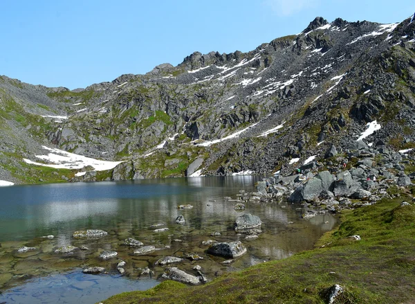 Lago de montaña — Foto de Stock