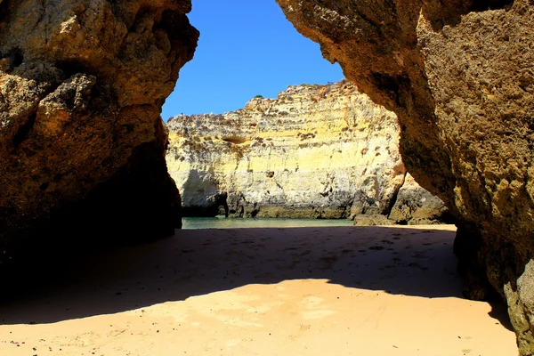 Gizli Algarve beach — Stok fotoğraf