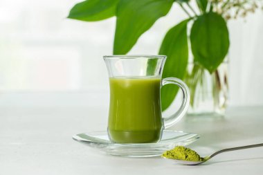 Japon yeşil çayı Hindistan cevizi sütlü Matcha.
