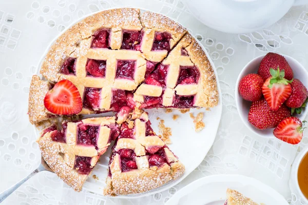 Appel, aardbei en BlackBerry Lattice Pie — Stockfoto