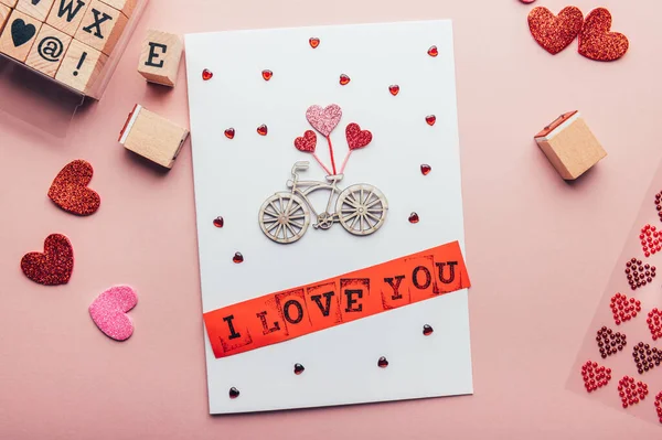 Process för att göra Valentines Card — Stockfoto