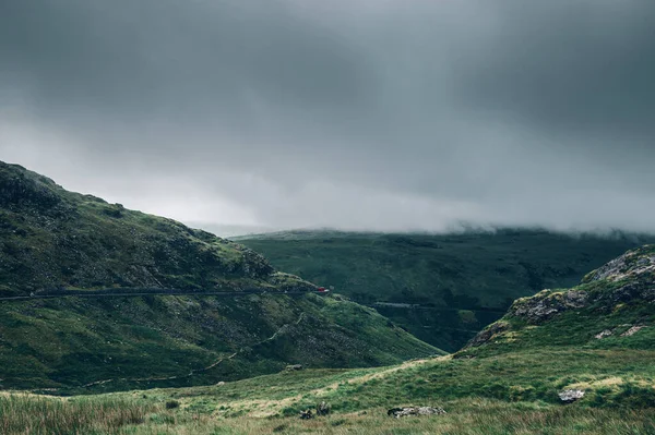 Όμορφο τοπίο πανόραμα του Εθνικού Πάρκου Snowdonia στη Βόρεια Ουαλία, Ηνωμένο Βασίλειο — Φωτογραφία Αρχείου