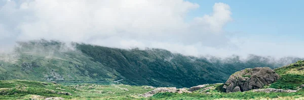 北ウェールズのスノードニア国立公園の美しい風景のパノラマ,英国 — ストック写真