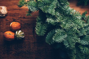 Noel çelengi yapma süreci