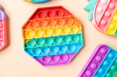 Gökkuşağı Patlat Köpük Duyusal Fidget Oyuncağı