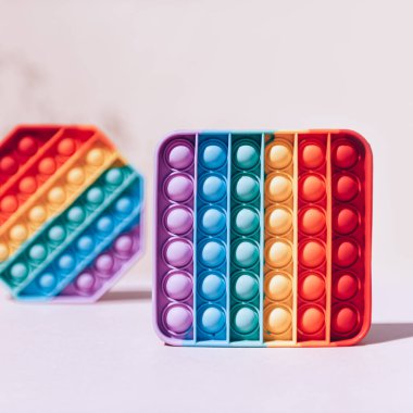 Gökkuşağı Patlat Köpük Duyusal Fidget Oyuncakları