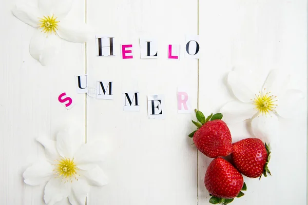 Hello Summer Letters cut out from the Magazine — Stock Photo, Image