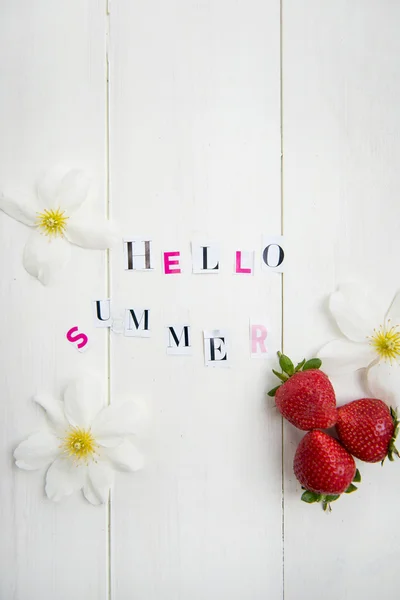 Hello Summer Letters cut out from the Magazine — Stock Photo, Image