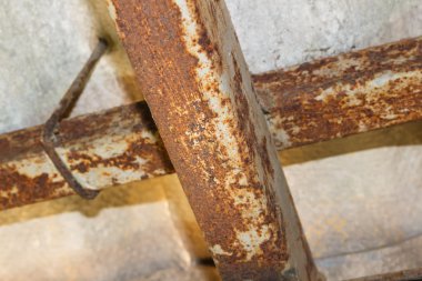 Paslı kiriş çatı