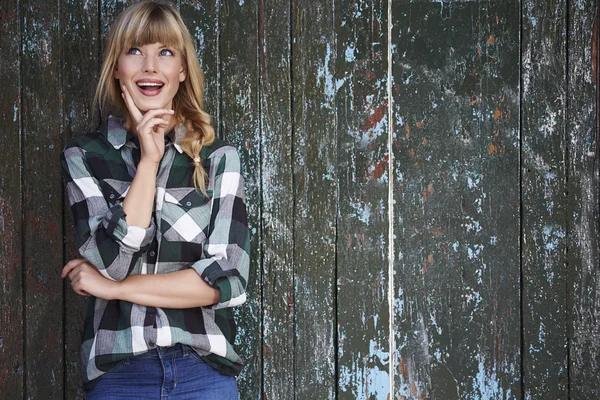 Glada unga damen — Stockfoto