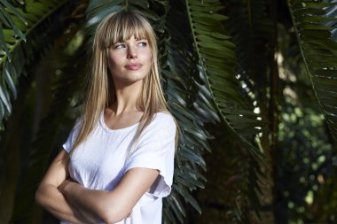 sarışın güzel kadın