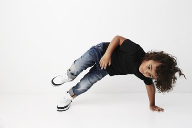 Break dans serin çocuk