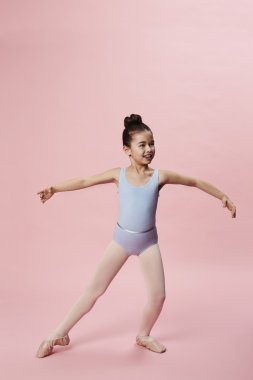 Kız balerin Studio