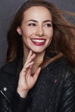 Studio çarpıcı modeli