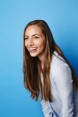 gülümseyen güzel kadın