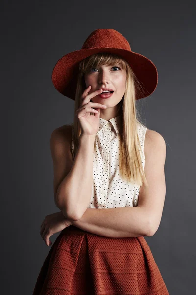 Sarışın güzel gri Studio