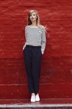 Muhteşem sarışın model 