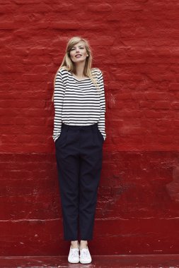 güzel sarışın model