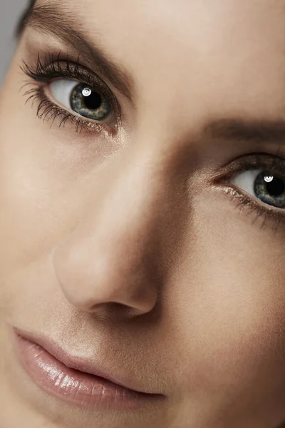 Close up de mulher bonita — Fotografia de Stock