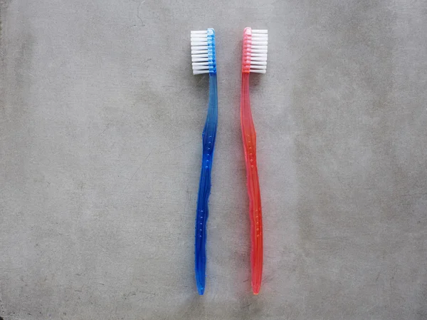 Ses brosses à dents et les siennes — Photo