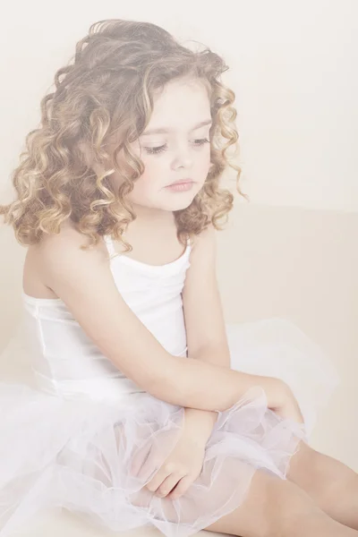 Young girl in tutu — Stock Photo, Image