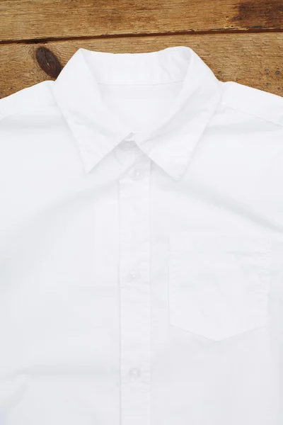 Witte korte mouwen shirt — Stockfoto