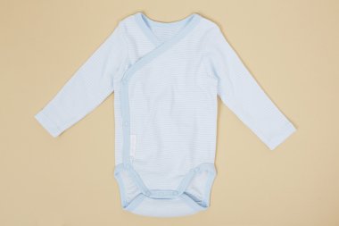 İzole mavi babygro