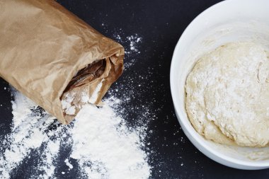 Un ve ekmek yapımı için hamur