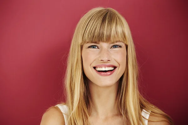 Young woman laughing — Stock Photo, Image