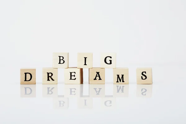 Tiles spelling 'Big dreams' — 스톡 사진