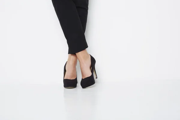 Close up of woman in black heels — Stock Photo, Image
