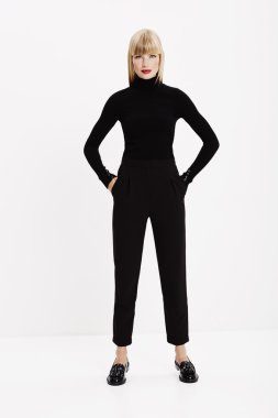 Kendine güvenen genç modeli