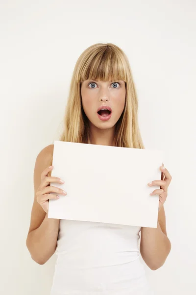 Shocked woman with blank message — Stock Photo, Image