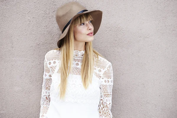 Bohemian styled young woman — Stock Photo, Image